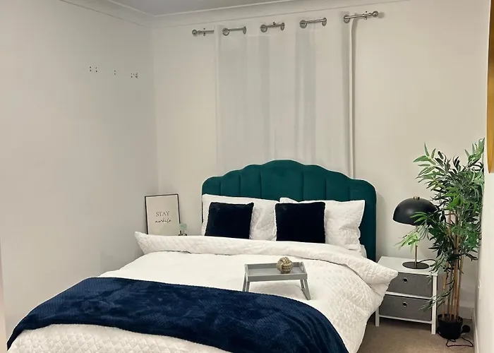 Luxury Superkingsize Bed In London