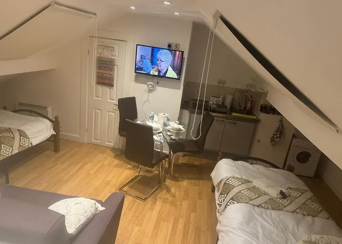 Flat Close To Central London
