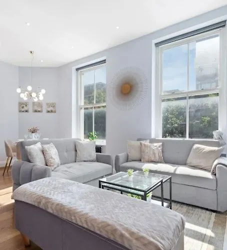 Central London Comfort 2Bedroom, 2Bathroom With Ac