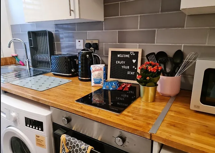 Cosy Studio With Kitchenette And Private Bathroom - 15Mins To Central London!