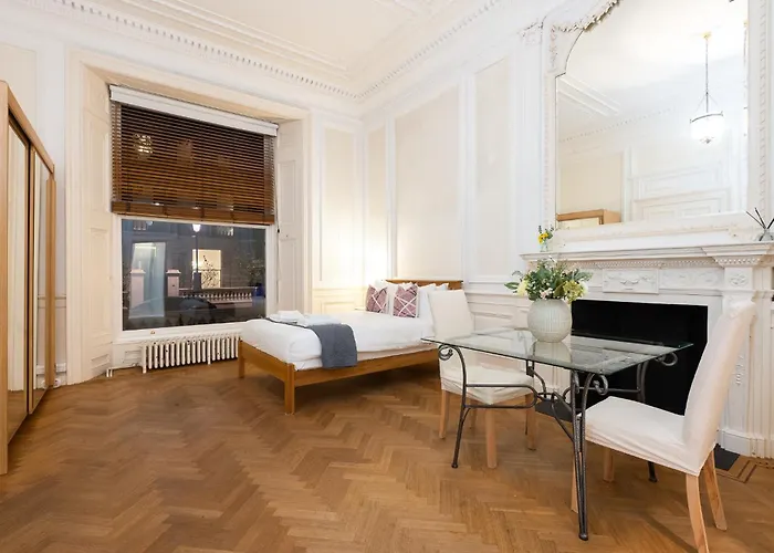 Pembridge Gardens By Capital