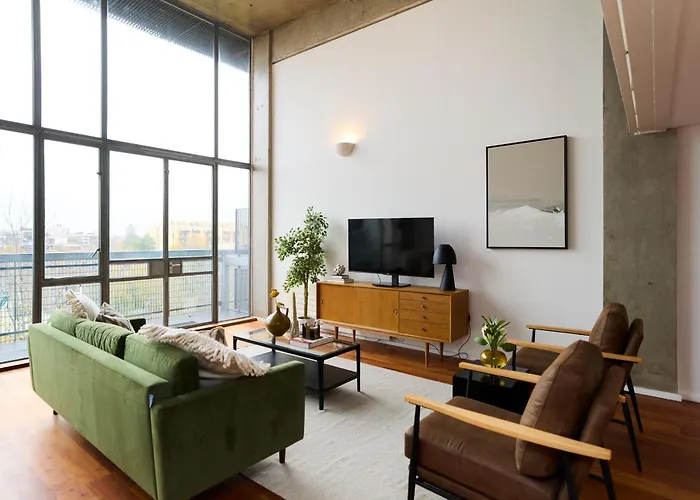 The Wenlock Arms - Inviting 1Bdr Flat With Study Room And Balcony