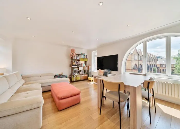 Elegant Modern Cozy 3Bd Apt 1Gb Wifi - Luxurylondonstays