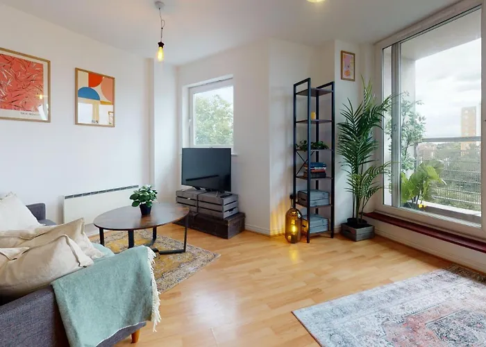 Cozy Hackney Apartment