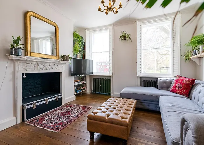 Historic 18Th Century Terrace House