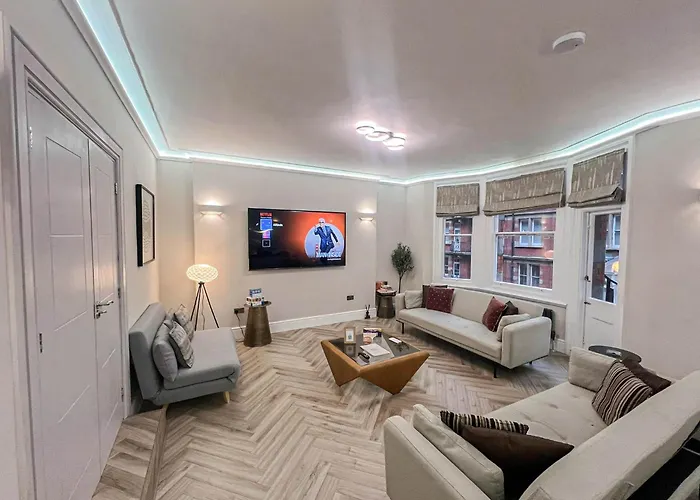 Grandeur 4-Bedroom Apartment In Baker St Near Regent\'S Park