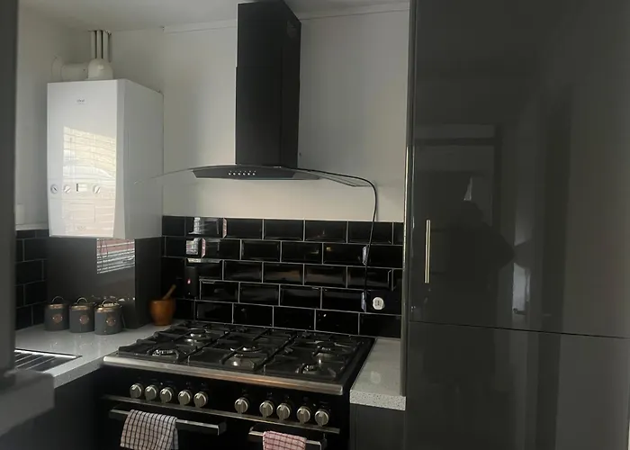 Queenomega\'S Home Stay