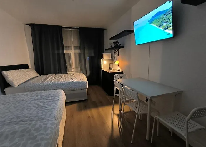 4 Person Room 3Min From South Wimbeldon Tube Station Room2