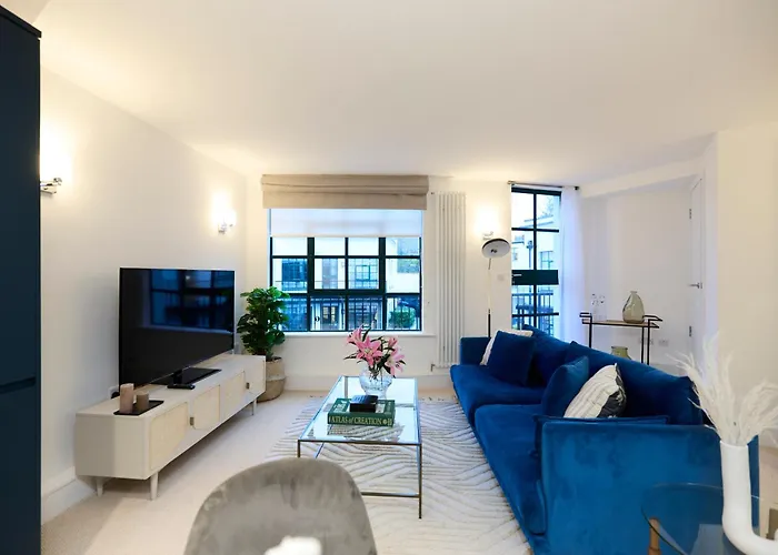 The Melbray Escape - Trendy 2Bdr Apartment