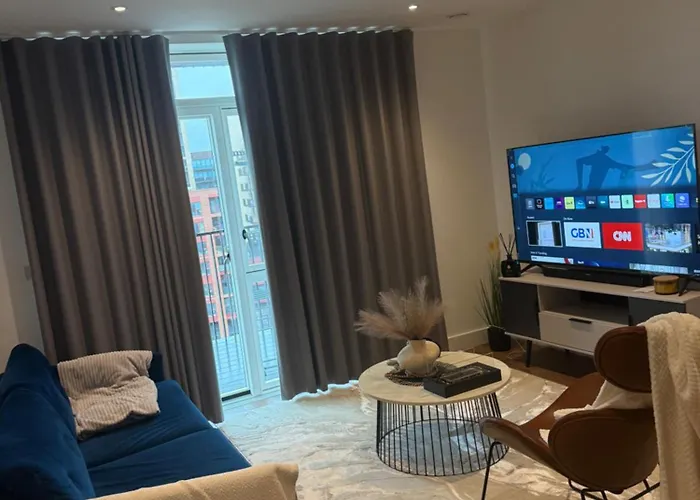 Wealth Luxury 2 Bedroom Double En-Suite Apartment