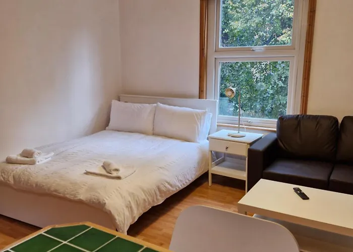 Highgate Studio Apartment