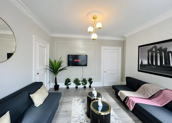 Hyde Park Mansion Apartment
