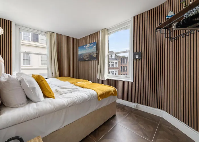 Stylish Apartments In The Heart Of Soho Your West End Escape! Gsg