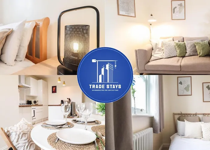 Beautiful 2-Bedroom Flat Just Steps From Oval Station