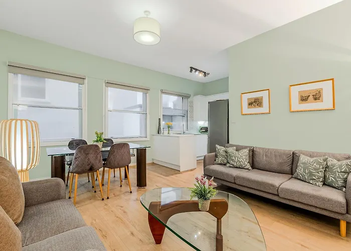 Stunning Central 2Br Flat Btw Soho & Covent Garden