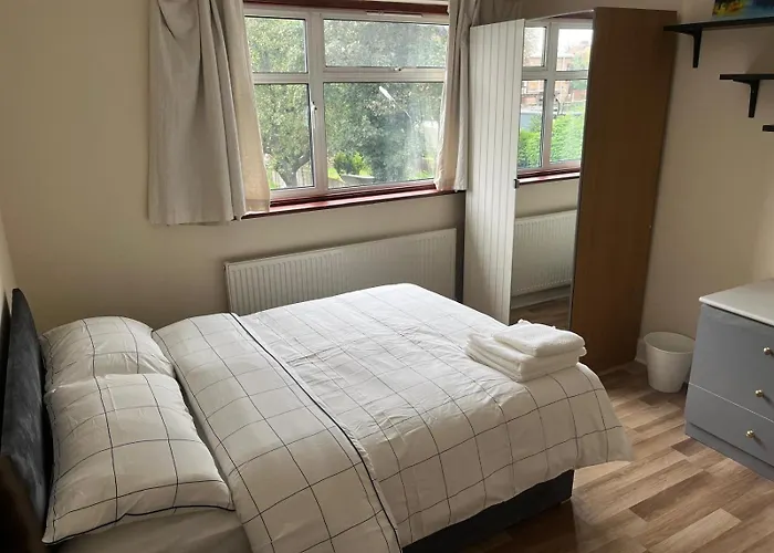Double Room In Wembley