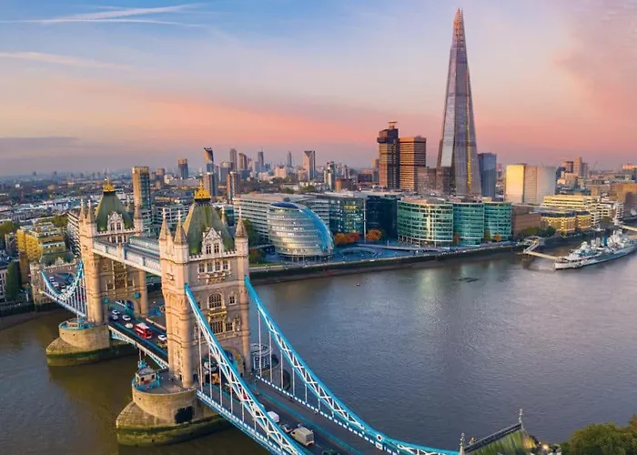 Cosy 2 Bdr Flat With Free Parking Near Tower Bridge