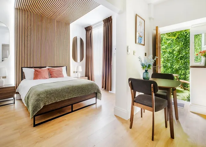 Luxury Apartment In The Heart Of Central London