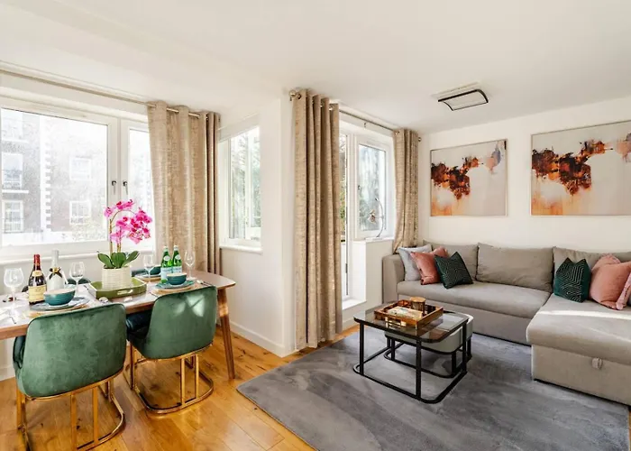 3 Bed Luxe And Cosy Maryleborne Retreat