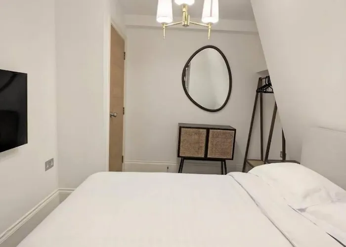 Soho Royal View