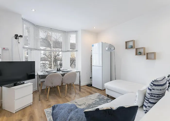 Amazing Two Bedroom Near Shepherd\'S Bush Market - Hr2