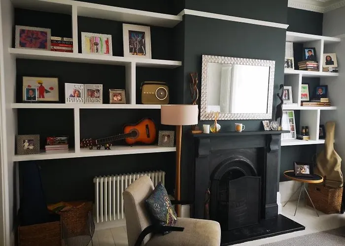 Fantastic Family Friendly House In Brixton