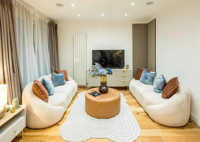 Massive Luxury House In Mayfair And Marylebone
