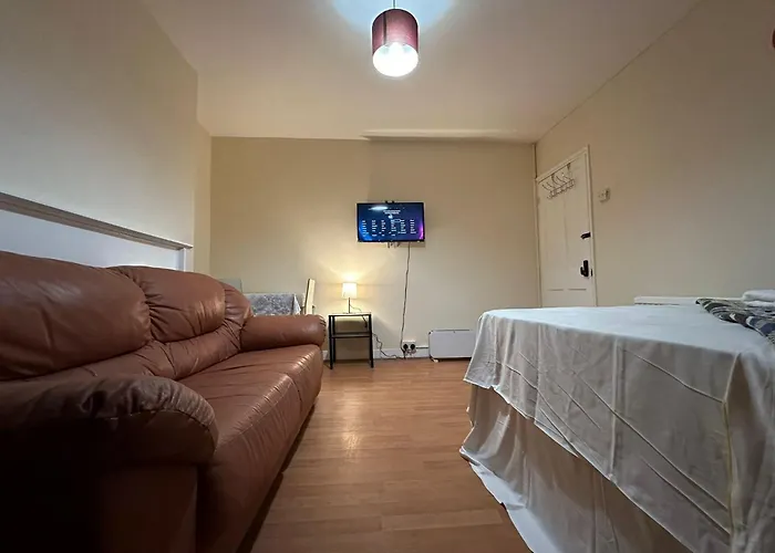 Spacious Flat - Sleeps 6 - Heart Of London