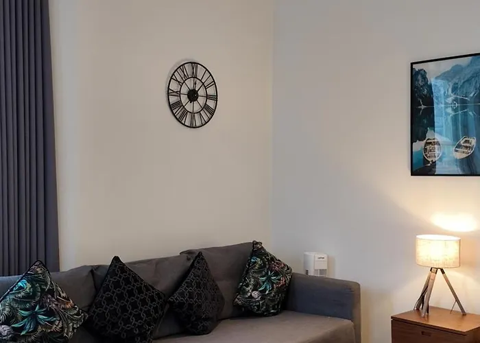 Stunning Piccadilly 1 Bedroom Flat In London Vr9