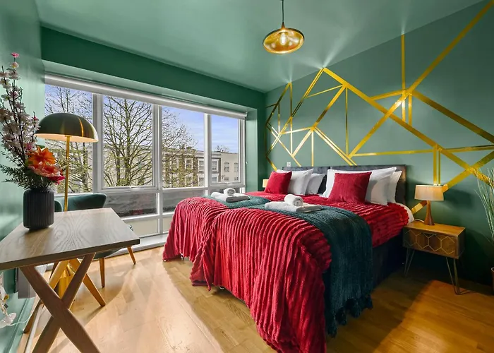Dapper Suite In Bustling Holloway, Islington By Gold Stays