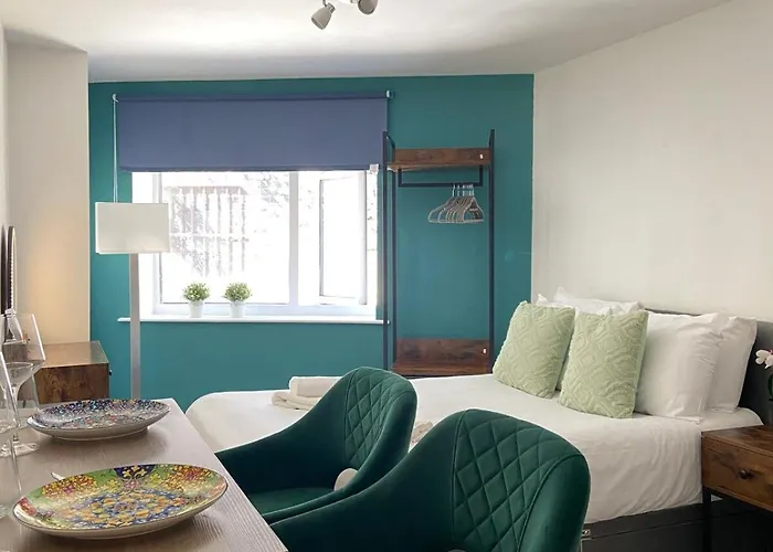 Superior Studio Flat In The City Centre