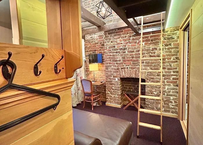 Studios 24