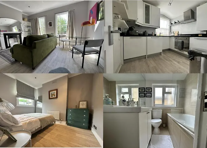 Charming Cottage Home In Battersea