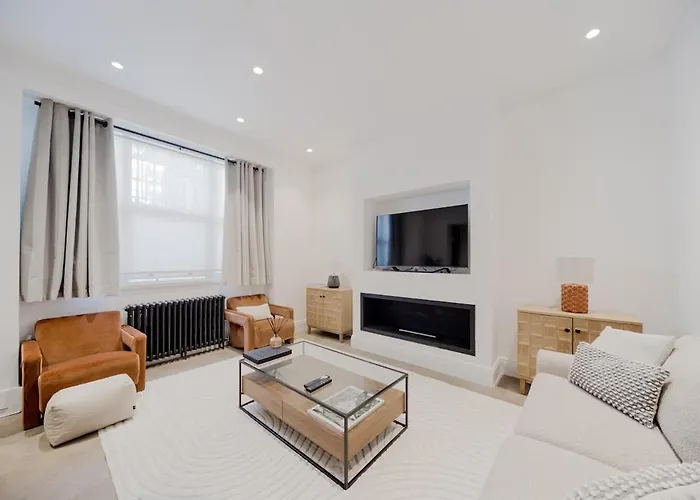 Lovely 2 Bedroom Flat In The Heart Of Kensington