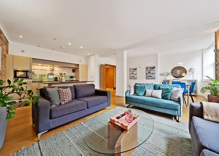 Spitalfields Sanctuary 2 Bed 2 Bath 100Sqm Aprt