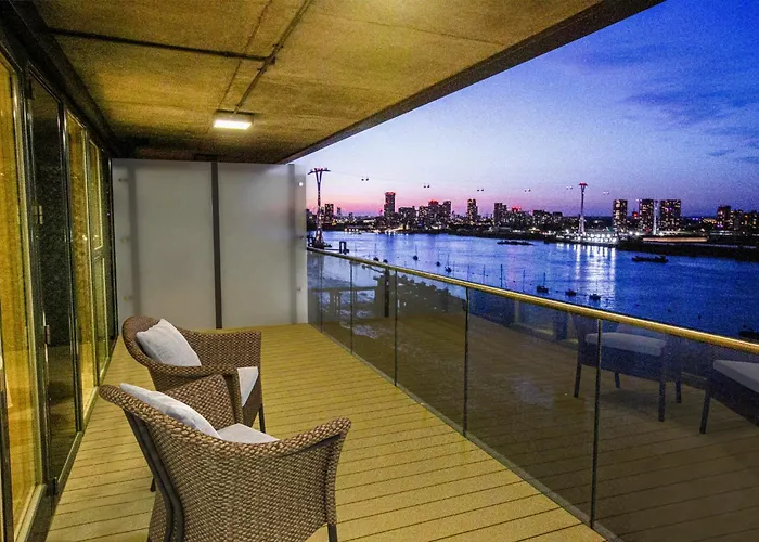 Waterfront- London Greenwich O2 Arena 2 Bed Flat
