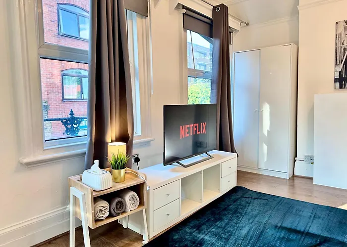The Prestige Suite - London