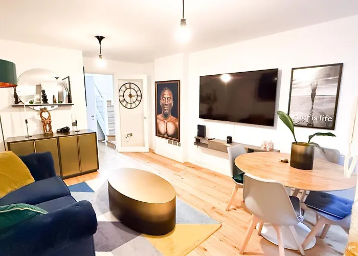 Immaculate Covent Garden Apartment