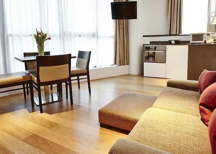Tower Bridge London Apartments