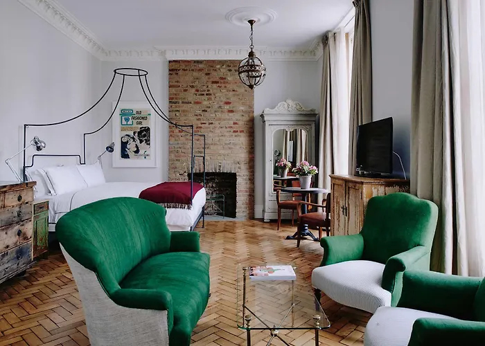 Artist Residence London