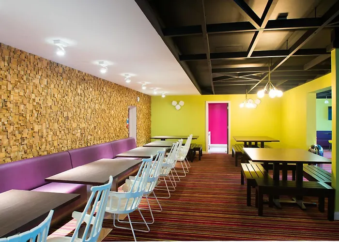 Yha London Holland Park