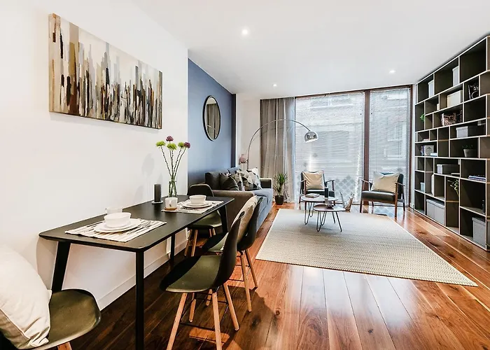 Be:Piccadilly Circus Apartments