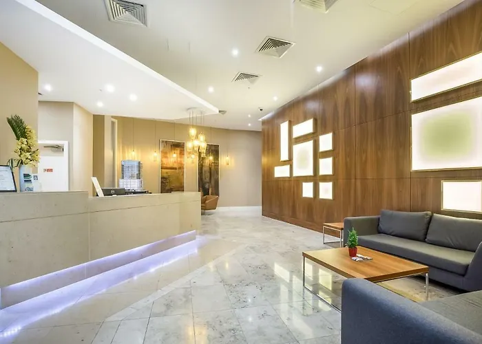 One Commercial Street Apartment