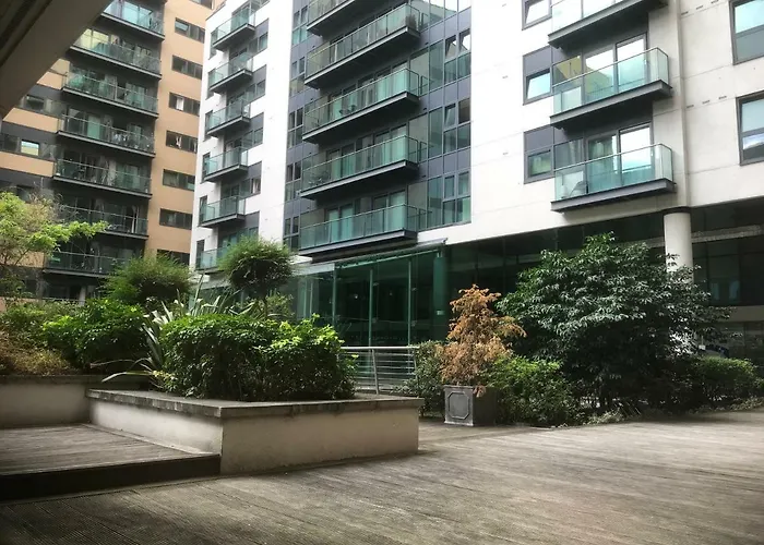 41 Millharbour