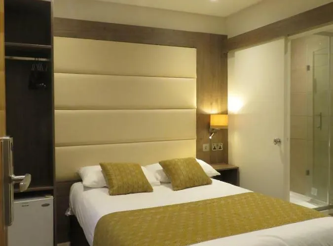 Glendale Hyde Park Hotel