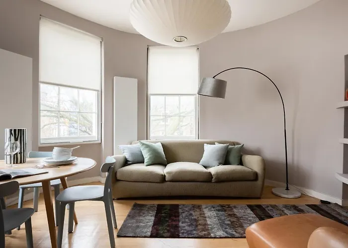 The Holland Park Escape - Modern & Central 2Bdr Flat