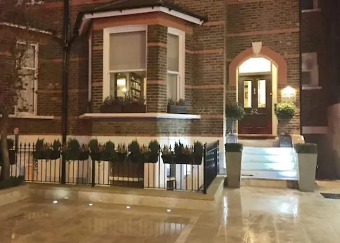 Aviva Studios