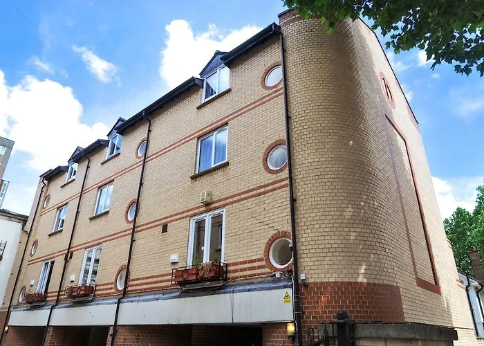 Access Apartments Maida Vale North