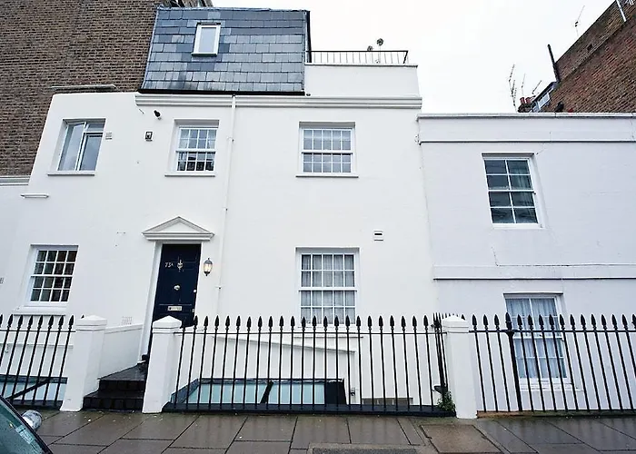 The London Agent Pimlico King Bed