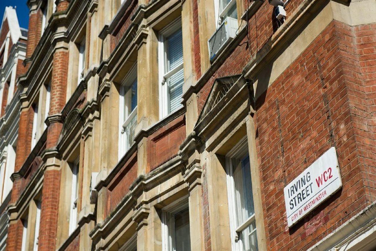 West End One * Londen